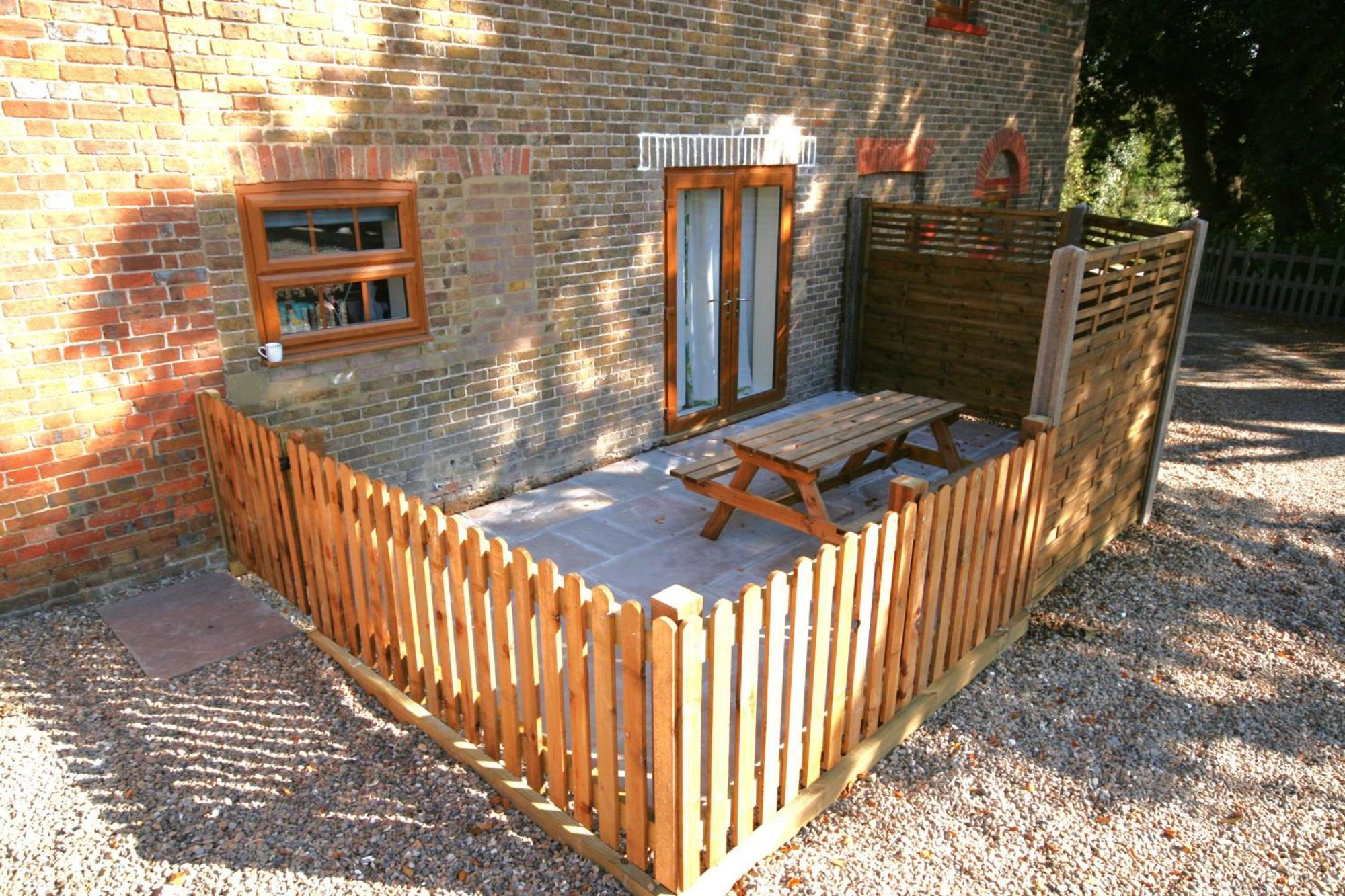 Town Farm Cottage 莱顿巴泽德 外观 照片